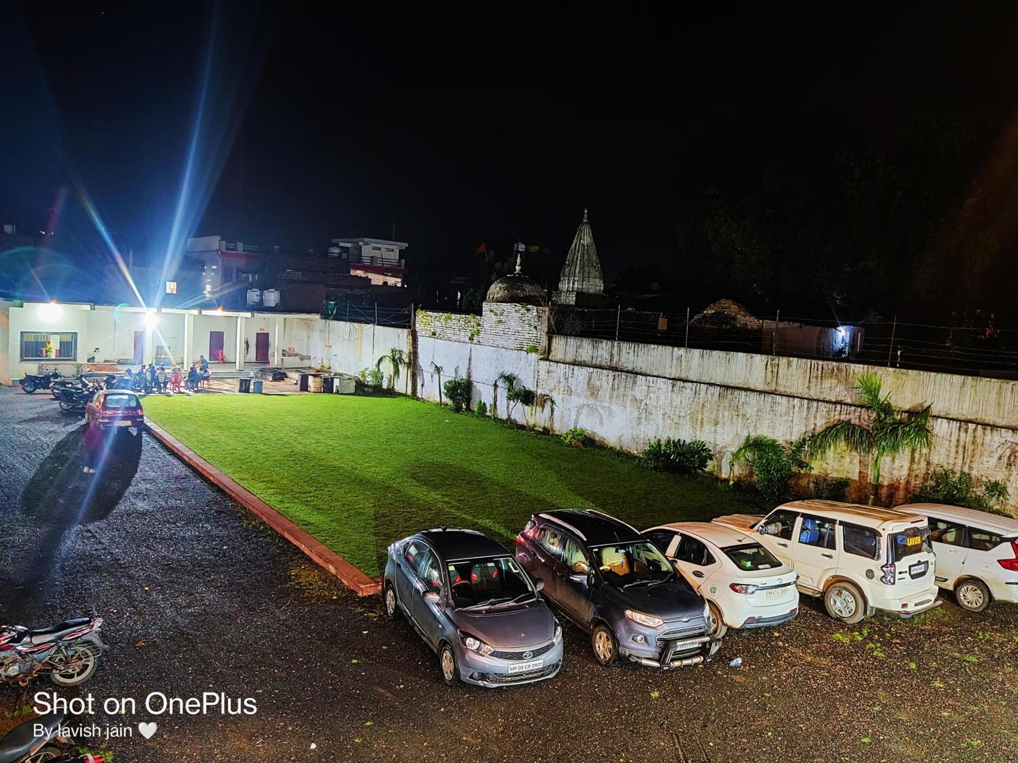 Hotel Modi Palace, Chanderi Mp Εξωτερικό φωτογραφία