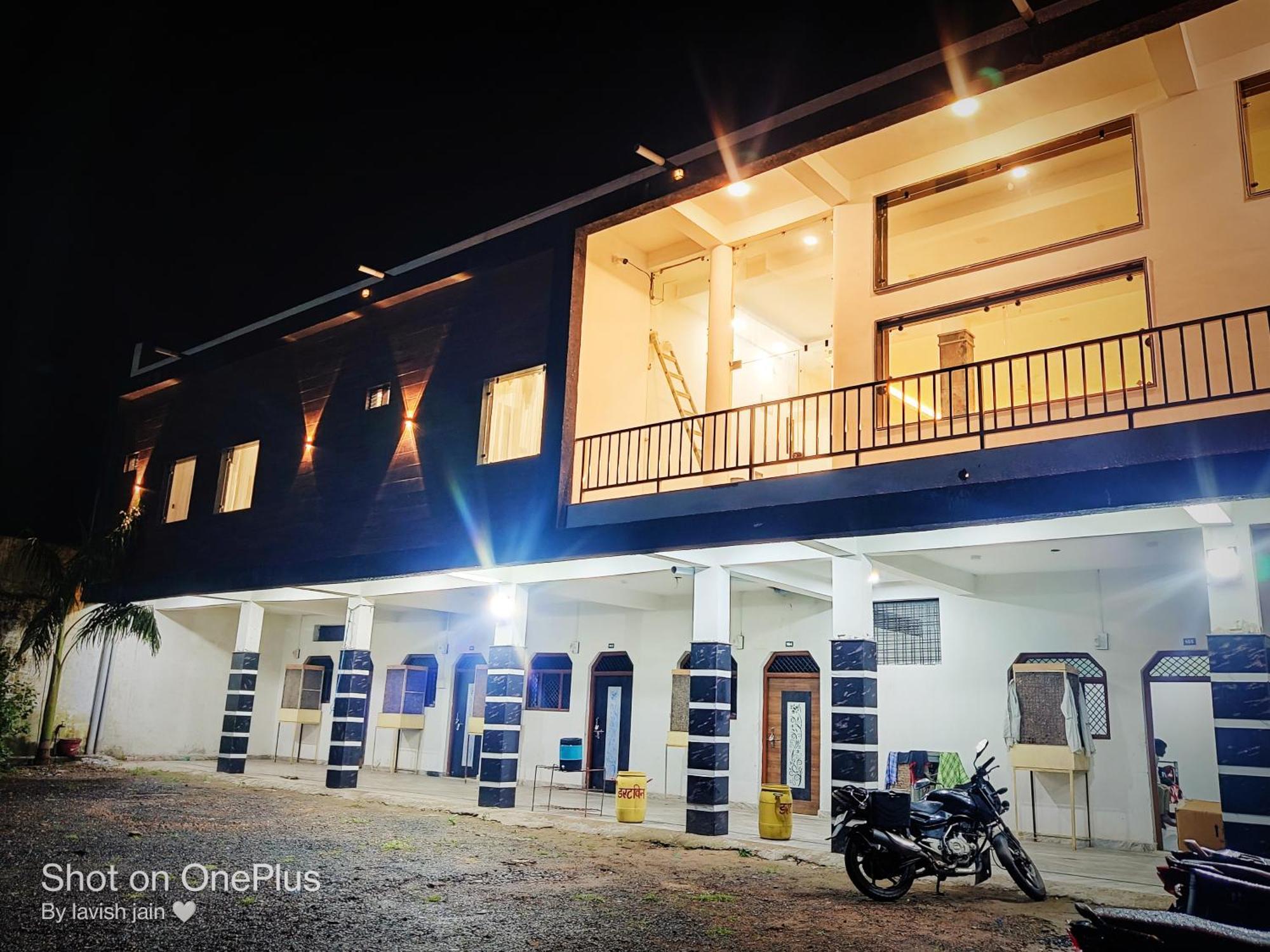 Hotel Modi Palace, Chanderi Mp Εξωτερικό φωτογραφία