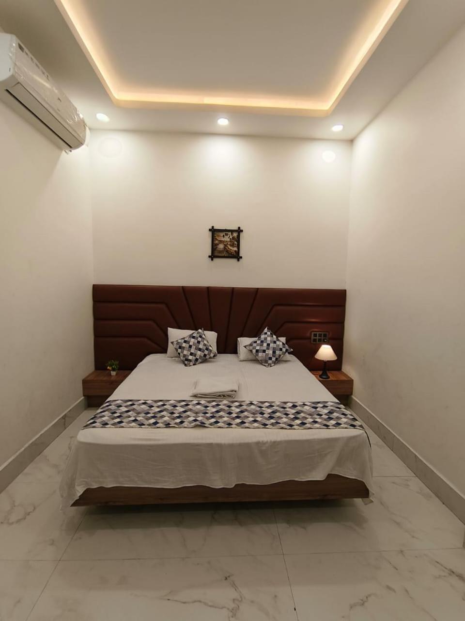 Hotel Modi Palace, Chanderi Mp Εξωτερικό φωτογραφία